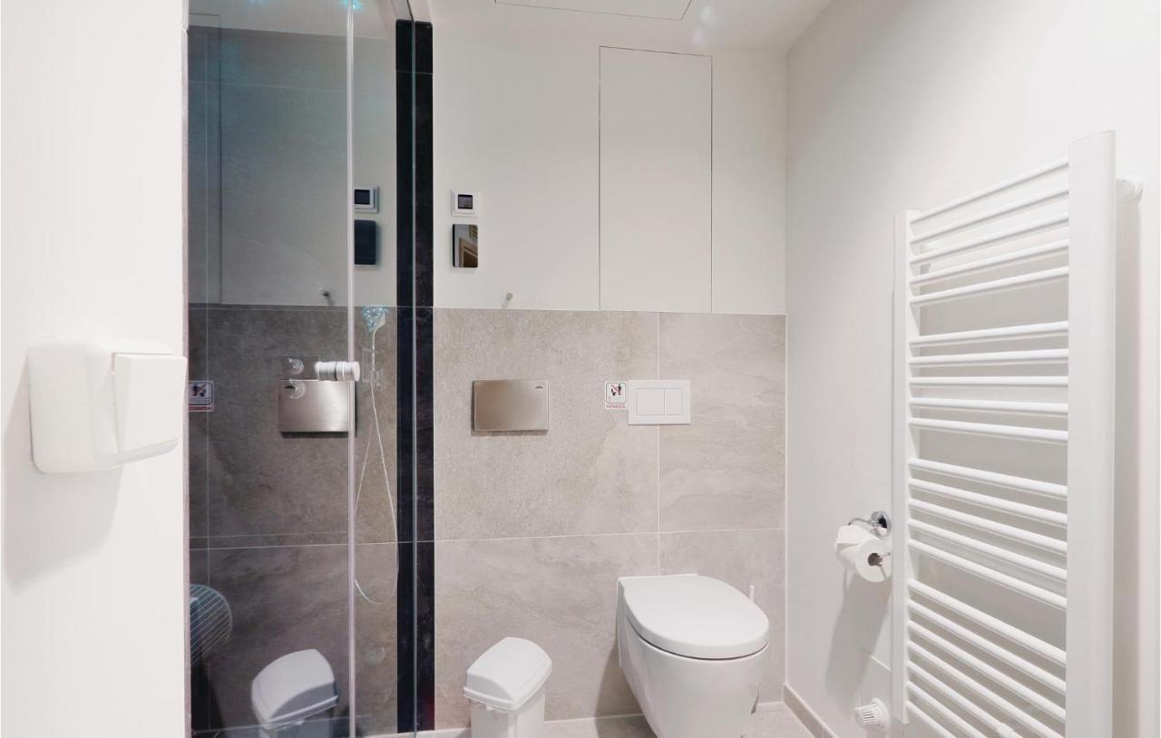 Nice Apartment In Luebeck Travemuende With Kitchen ภายนอก รูปภาพ